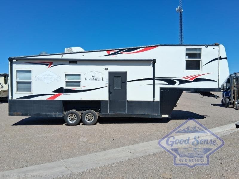 Call now about this 2017 Ice Castle Ice Castle Fish Houses 8X28! 2017 Ice Castle Ice Castle Fish Houses 8X28 - Used Fifth Wheel For Sale by Good Sense RV and Motors in Albuquerque, New Mexico features Slideout