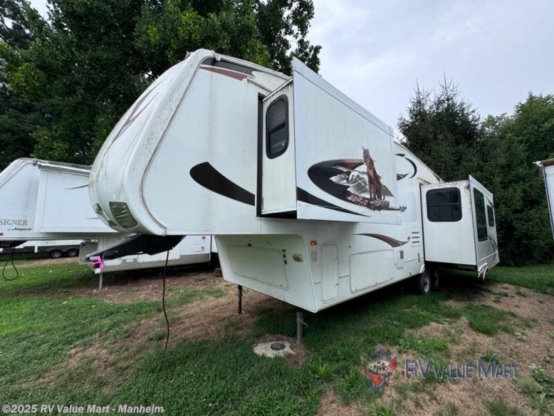 Used 2010 Keystone Cougar 312RLS available in Manheim, Pennsylvania