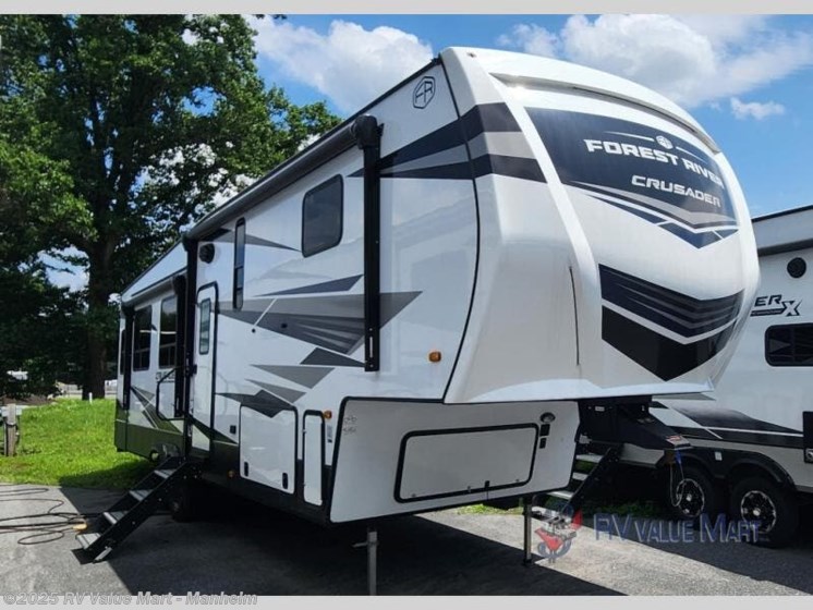 Email now about this 2025 Prime Time Crusader 335RLP! New 2025 Prime Time Crusader 335RLP available in Manheim, Pennsylvania