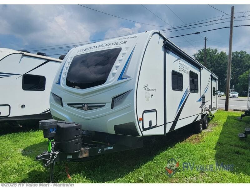 Used 2020 Coachmen Freedom Express Liberty Edition 321FEDSLE available in Manheim, Pennsylvania