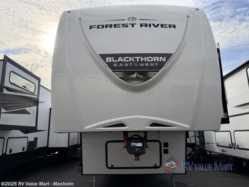 Contact us now about this 2026 East to West Blackthorn 3750LK! 2026 Blackthorn 3750LK by East to West from RV Value Mart - Manheim in Manheim, Pennsylvania