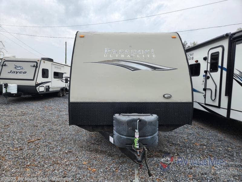 Contact us now about this 2015 Keystone Passport 2810BH Grand Touring! 2015 Passport 2810BH Grand Touring by Keystone from RV Value Mart - Manheim in Manheim, Pennsylvania