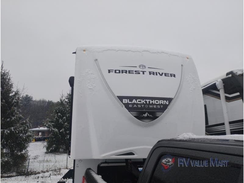 Contact us now about this 2026 East to West Blackthorn 2990MK! 2026 Blackthorn 2990MK by East to West from RV Value Mart - Manheim in Manheim, Pennsylvania