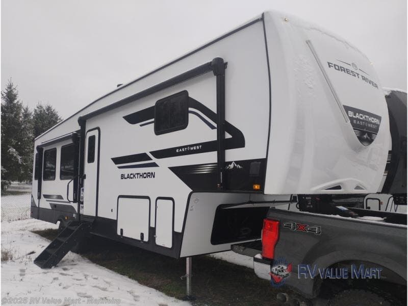 Email now about this 2026 East to West Blackthorn 2990MK! New 2026 East to West Blackthorn 2990MK available in Manheim, Pennsylvania