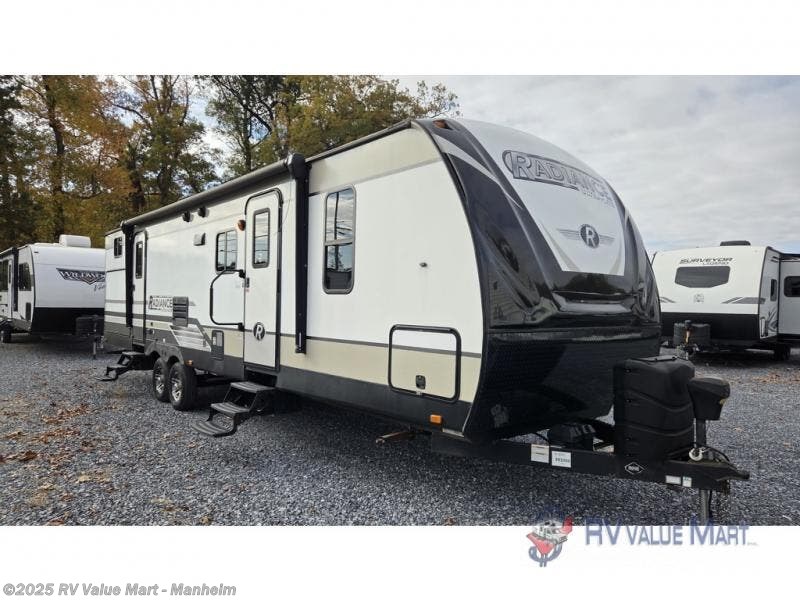 Email now about this 2019 Cruiser RV Radiance Ultra Lite 30DS! Used 2019 Cruiser RV Radiance Ultra Lite 30DS available in Manheim, Pennsylvania