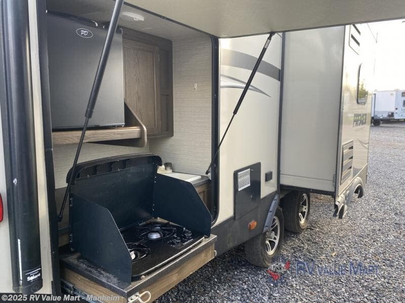 Used 2017 Keystone Premier Ultra Lite 26RBPR available in Manheim, Pennsylvania