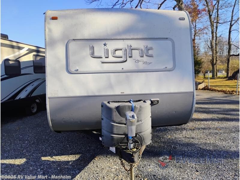 Contact us now about this 2013 Highland Ridge Light LT305BHS! 2013 Light LT305BHS by Highland Ridge from RV Value Mart - Manheim in Manheim, Pennsylvania