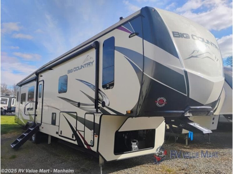 Email now about this 2021 Heartland Big Country 3702 FB! Used 2021 Heartland Big Country 3702 FB available in Manheim, Pennsylvania