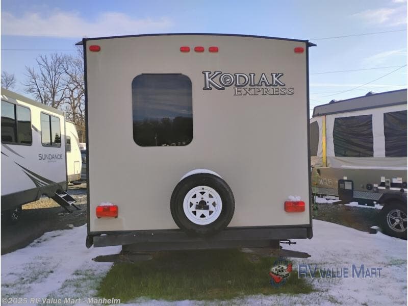 Used 2015 Dutchmen Kodiak Express 299BHSL available in Manheim, Pennsylvania