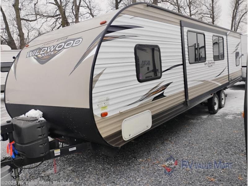 Used 2018 Forest River Wildwood 273QBXL available in Manheim, Pennsylvania