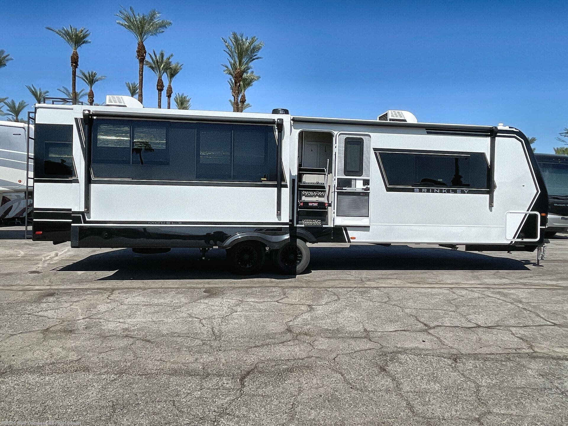 Contact us now about this 2026 Brinkley RV Model Z AIR 310! 2026 Model Z AIR 310 by Brinkley RV from Blue Compass RV Palm Desert in Palm Desert, California