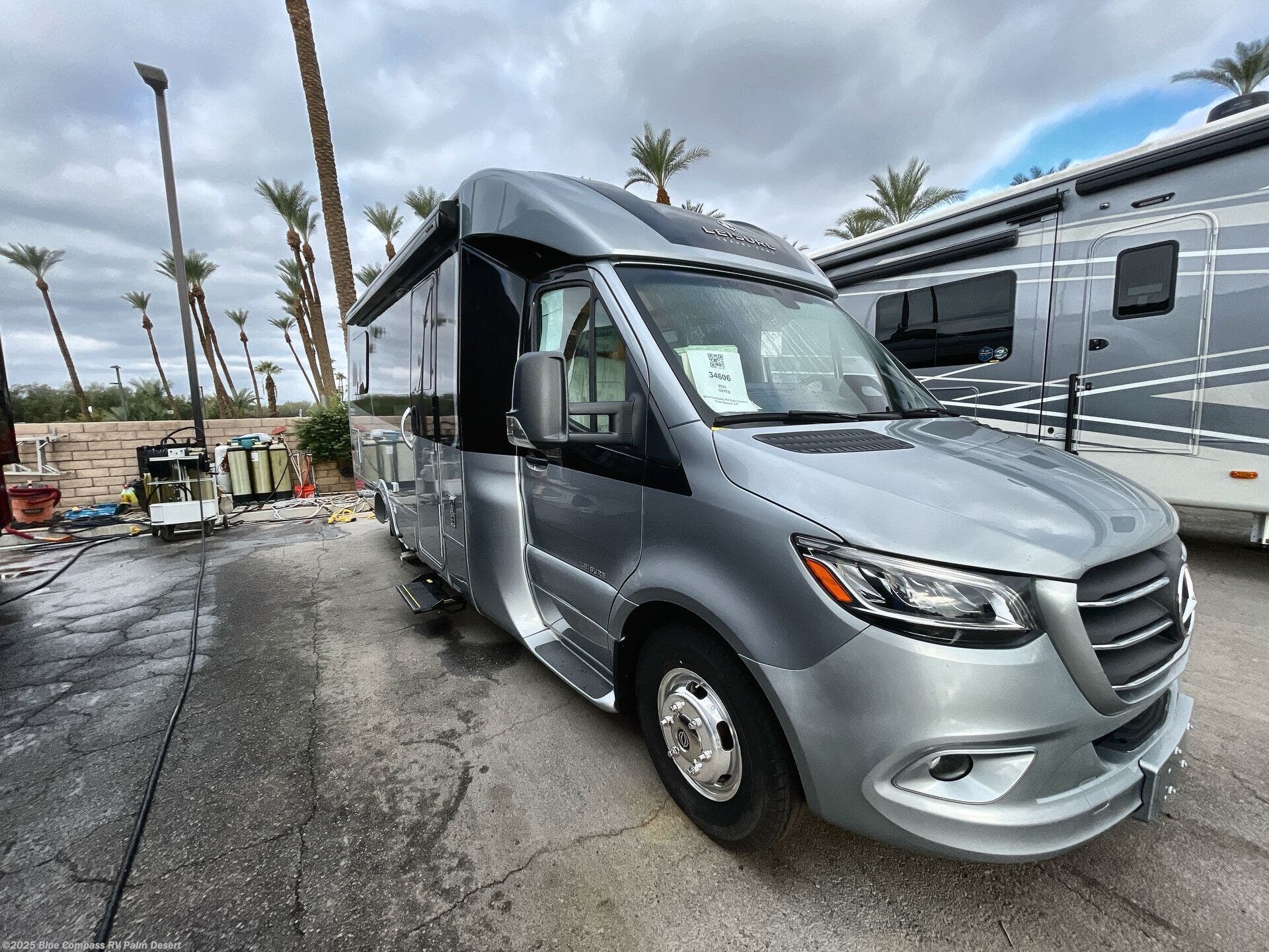 New 2026 Leisure Travel Unity U24TB available in Palm Desert, California