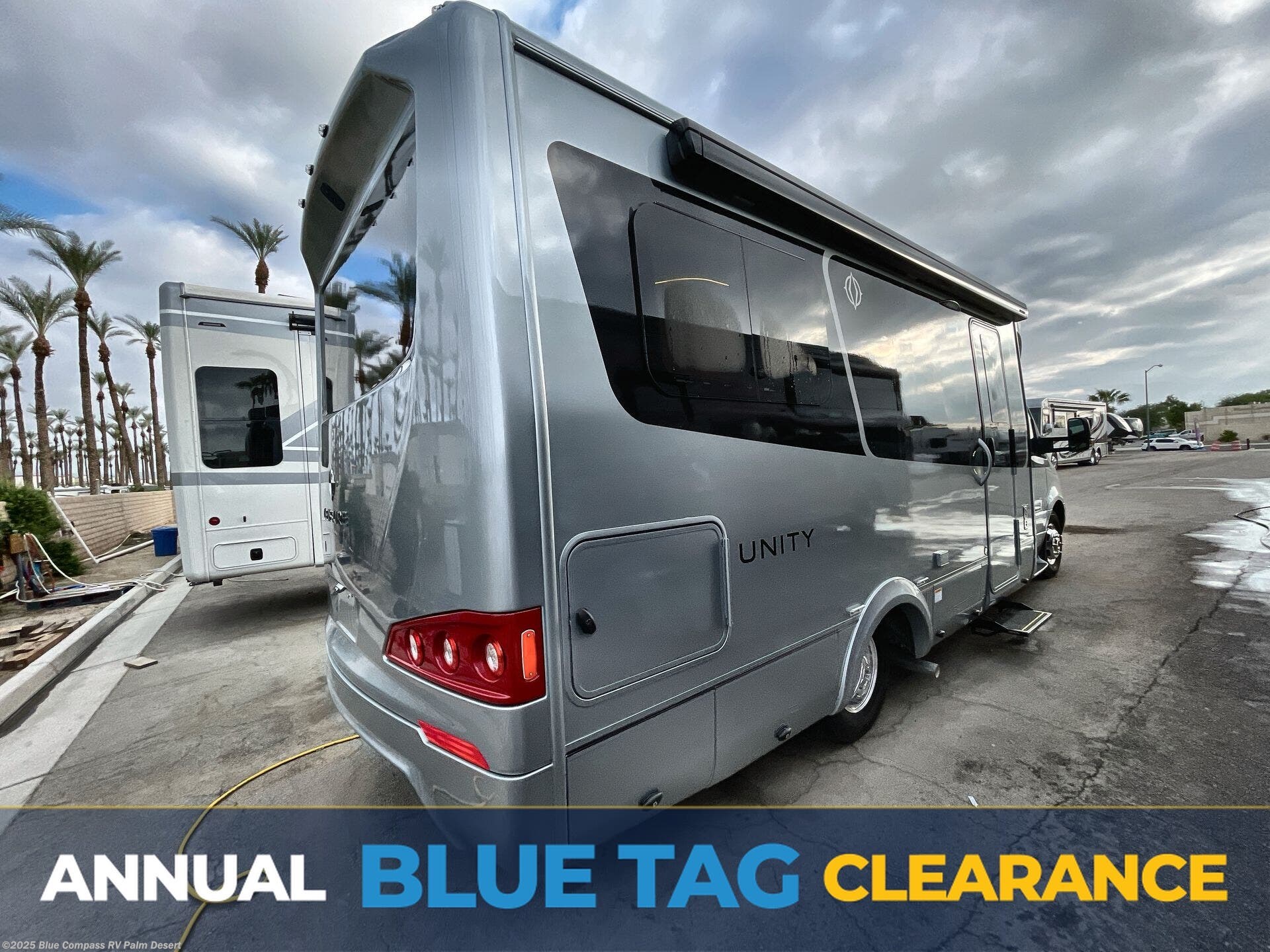 Email now about this 2026 Leisure Travel Unity U24TB! New 2026 Leisure Travel Unity U24TB available in Palm Desert, California