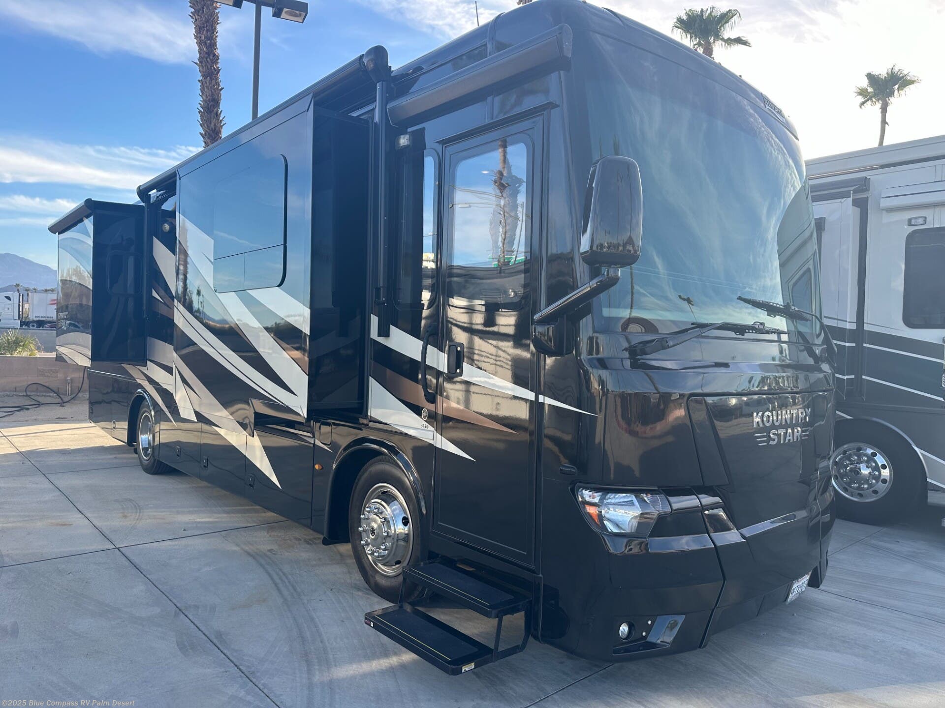 Email now about this 2020 Newmar Kountry Star 3426! Used 2020 Newmar Kountry Star 3426 available in Palm Desert, California