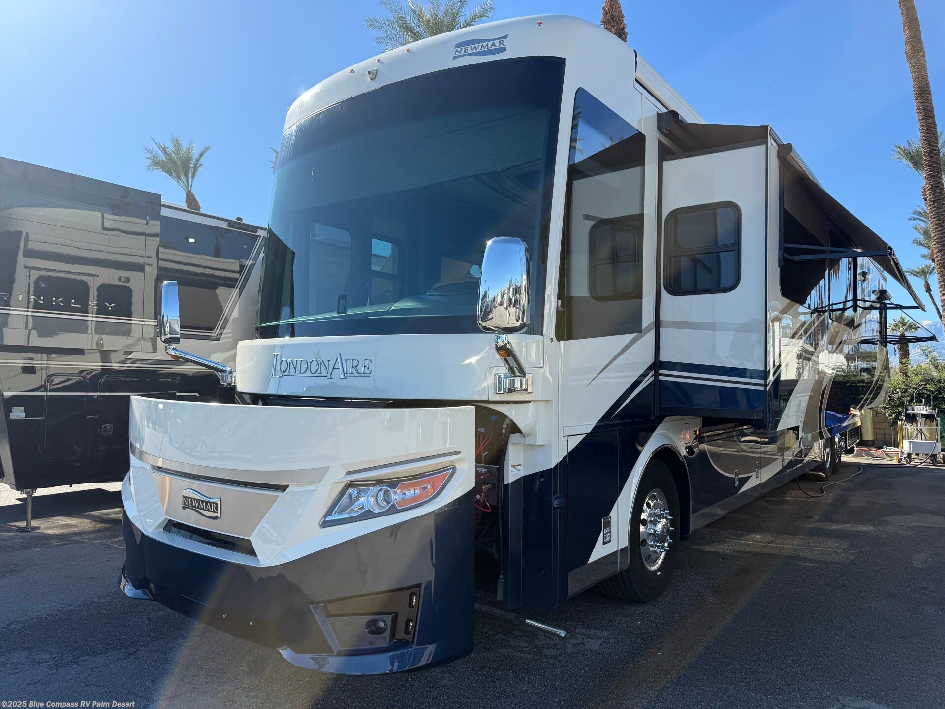 Contact us now about this 2023 Newmar London Aire 4551! 2023 London Aire 4551 by Newmar from Blue Compass RV Palm Desert in Palm Desert, California
