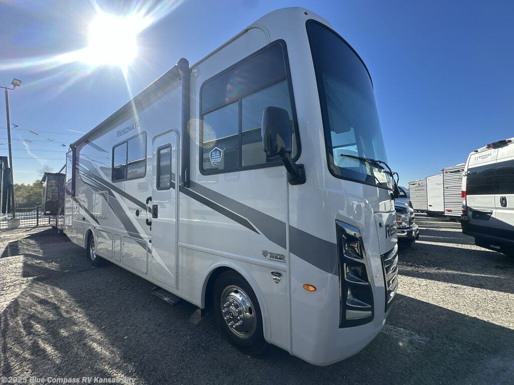 Contact us now about this 2025 Thor Motor Coach Resonate 29D! 2025 Resonate 29D by Thor Motor Coach from Blue Compass RV Kansas City in Grain Valley, Missouri