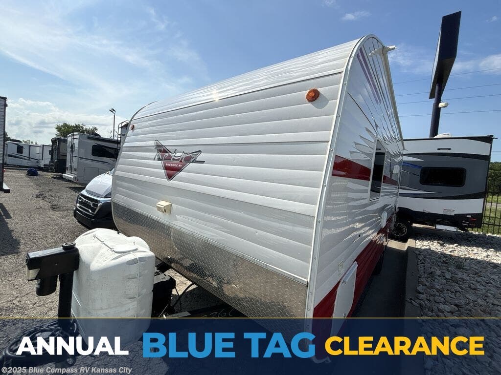 Email now about this 2020 Riverside RV Retro 171DRD! Used 2020 Riverside RV Retro 171DRD available in Grain Valley, Missouri