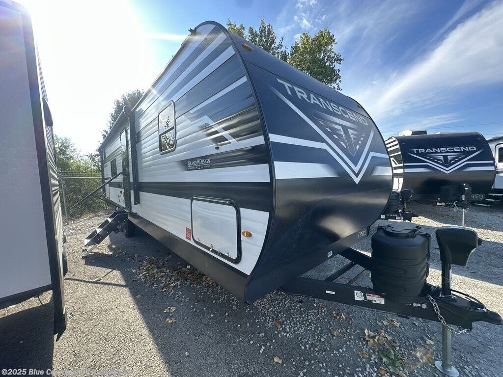Call now about this 2026 Grand Design Transcend Xplor 295QBT! 2026 Grand Design Transcend Xplor 295QBT - New Travel Trailer For Sale by Blue Compass RV Kansas City in Grain Valley, Missouri