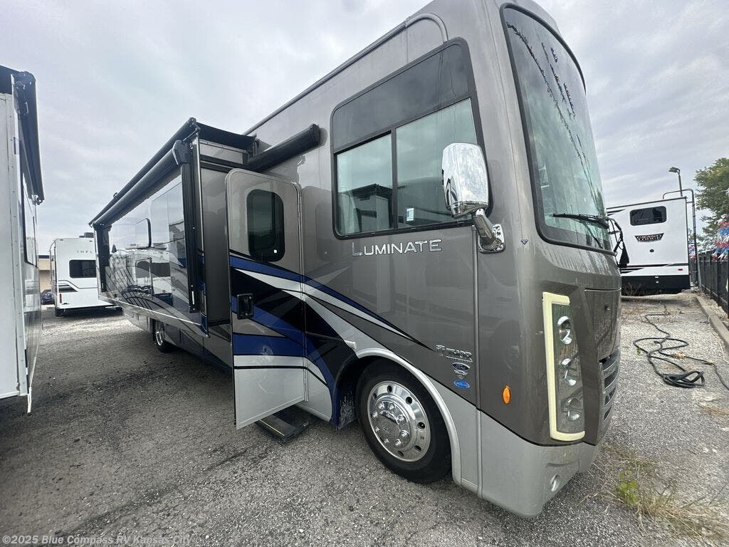 Contact us now about this 2024 Thor Motor Coach Luminate CC35! 2024 Luminate CC35 by Thor Motor Coach from Blue Compass RV Kansas City in Grain Valley, Missouri