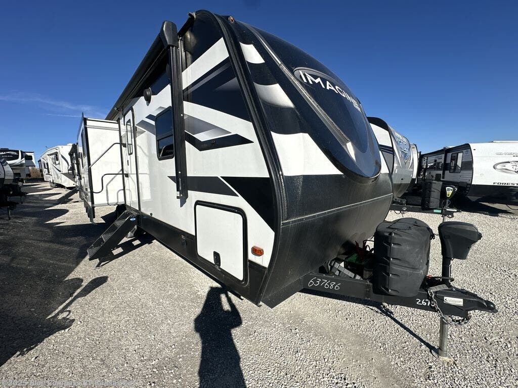Contact us now about this 2022 Grand Design Imagine 2670MK! 2022 Imagine 2670MK by Grand Design from Blue Compass RV Kansas City in Grain Valley, Missouri