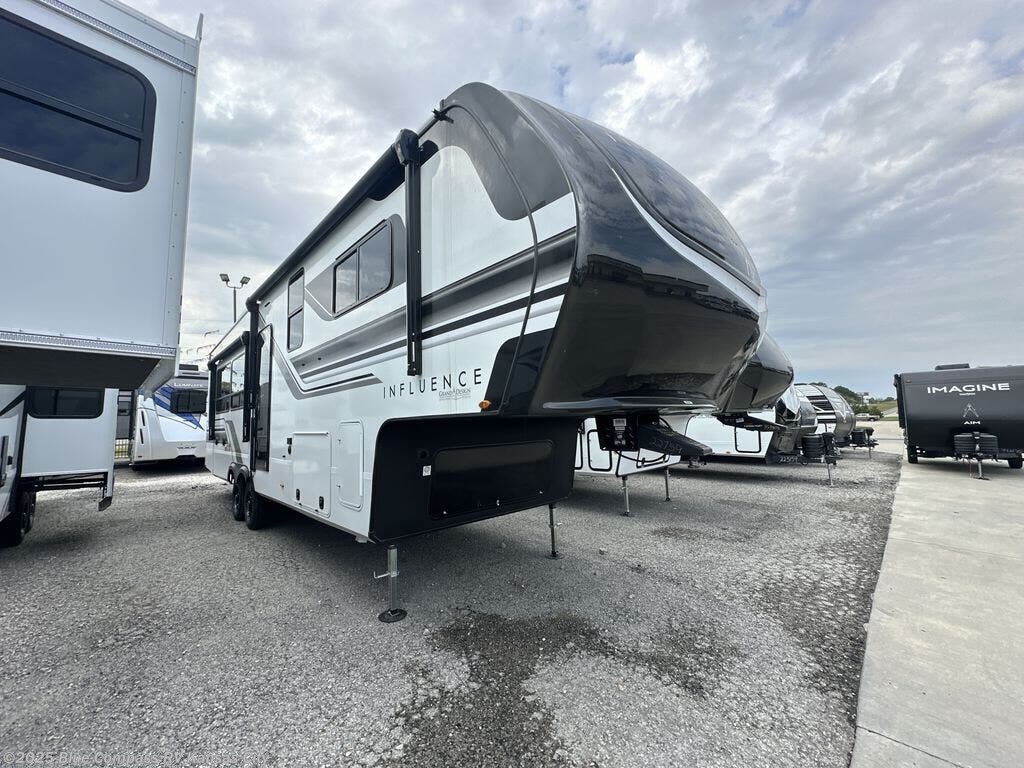 Contact us now about this 2026 Grand Design Influence 3003RL! 2026 Influence 3003RL by Grand Design from Blue Compass RV Kansas City in Grain Valley, Missouri
