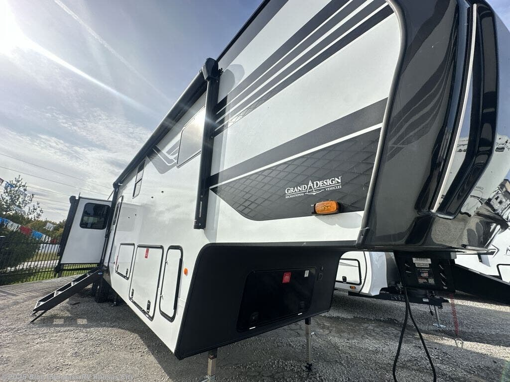 Contact us now about this 2026 Grand Design Reflection 367BHS! 2026 Reflection 367BHS by Grand Design from Blue Compass RV Kansas City in Grain Valley, Missouri