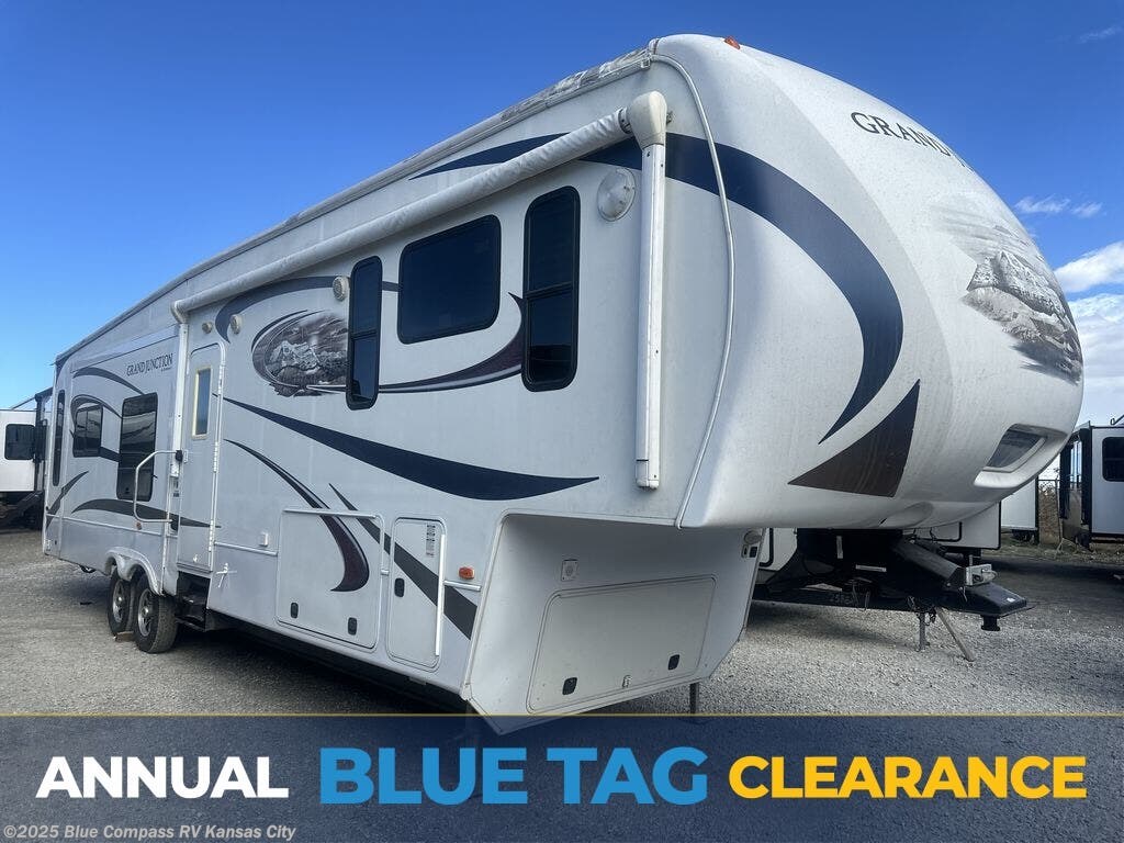 Email now about this 2011 Dutchmen Grand Junction 352MS! Used 2011 Dutchmen Grand Junction 352MS available in Grain Valley, Missouri