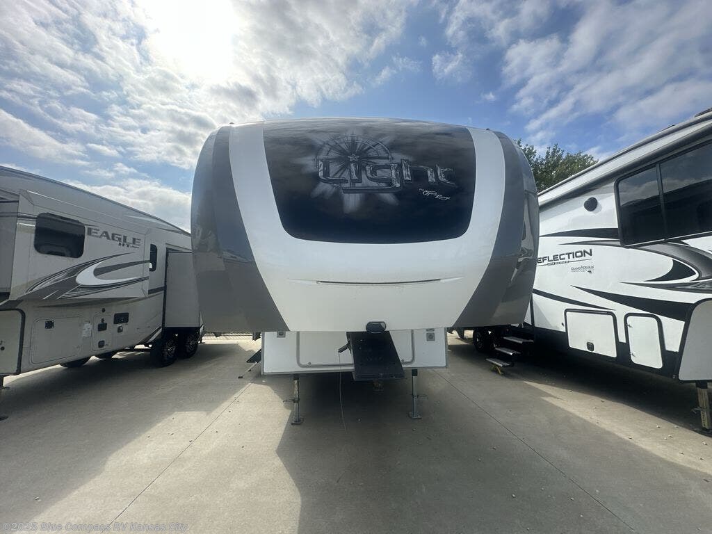 Contact us now about this 2021 Highland Ridge Open Range 290rls! 2021 Open Range 290rls by Highland Ridge from Blue Compass RV Kansas City in Grain Valley, Missouri