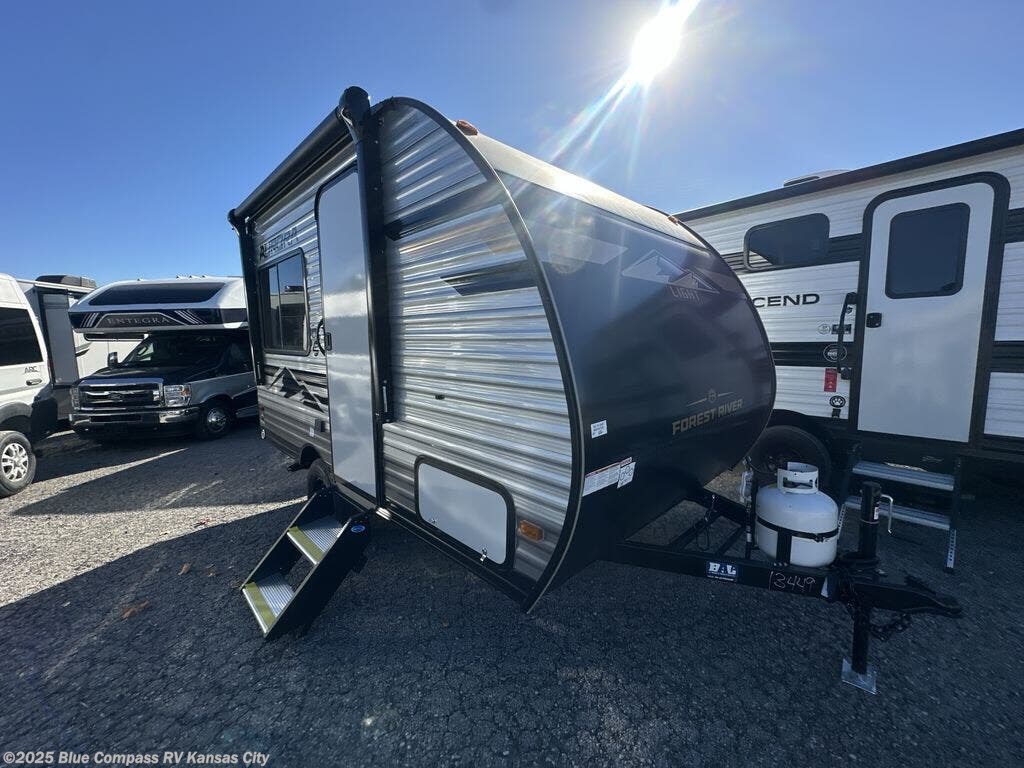 Contact us now about this 2026 Forest River Aurora Light 13RDX! 2026 Aurora Light 13RDX by Forest River from Blue Compass RV Kansas City in Grain Valley, Missouri