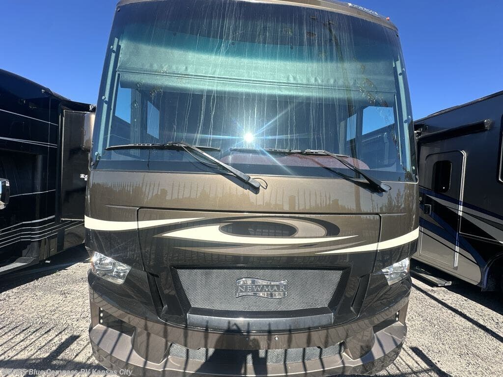 Used 2018 Newmar Bay Star 3113 available in Grain Valley, Missouri