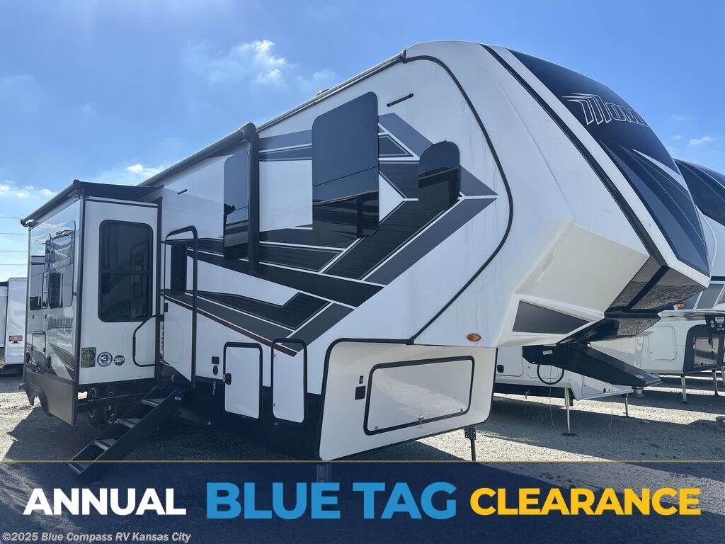 Email now about this 2022 Grand Design Momentum M-Class 351M! Used 2022 Grand Design Momentum M-Class 351M available in Grain Valley, Missouri