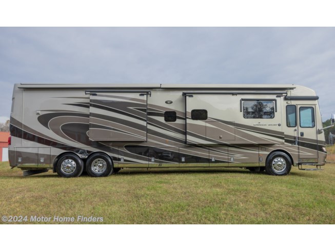 2018 Newmar Dutch Star Tag Axle, Triple Slide, All Electric, Bath & Half - Used Diesel Pusher For Sale by Motor Home Finders in Tunnel Hill, Georgia