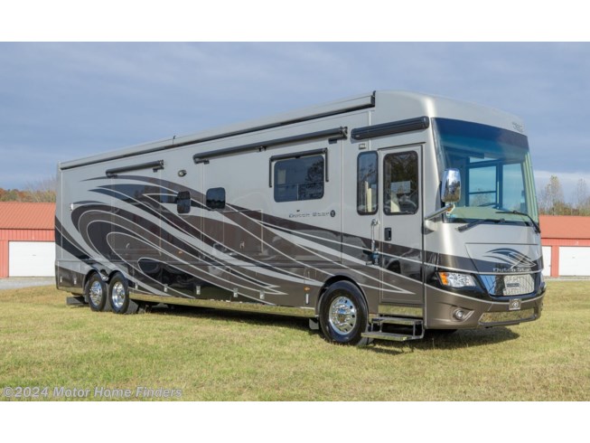 2018 Dutch Star Tag Axle, Triple Slide, All Electric, Bath & Half by Newmar from Motor Home Finders in Tunnel Hill, Georgia