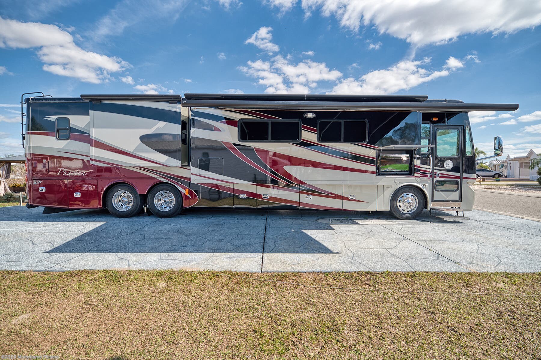 Email now about this 2013 Tiffin Phaeton 42LH! Used 2013 Tiffin Phaeton 42LH available in New Smyrna Beach, Florida