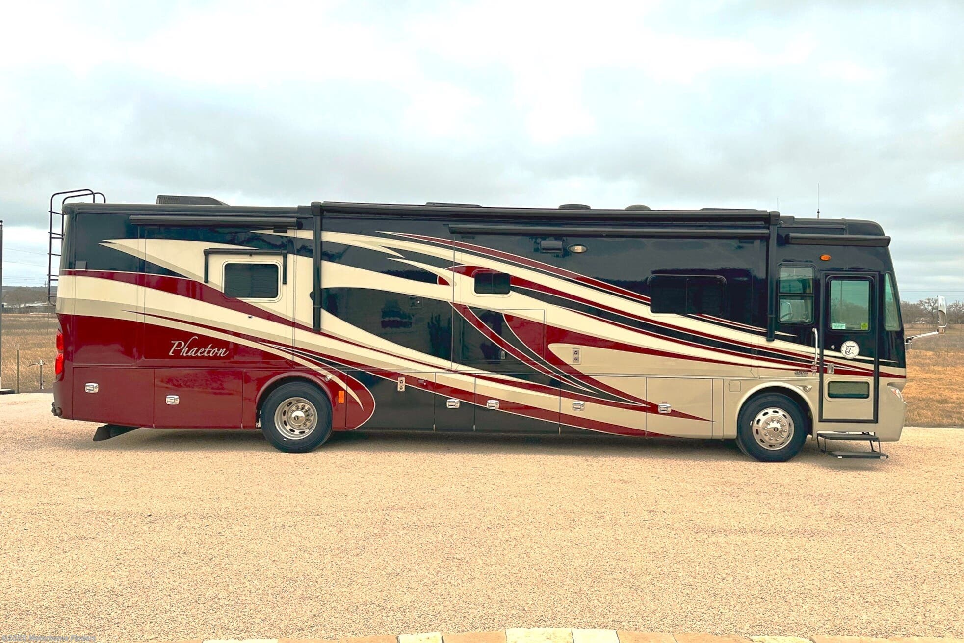 Email now about this 2014 Tiffin Phaeton 40 QTH! Used 2014 Tiffin Phaeton 40 QTH available in Fredericksburg, Texas