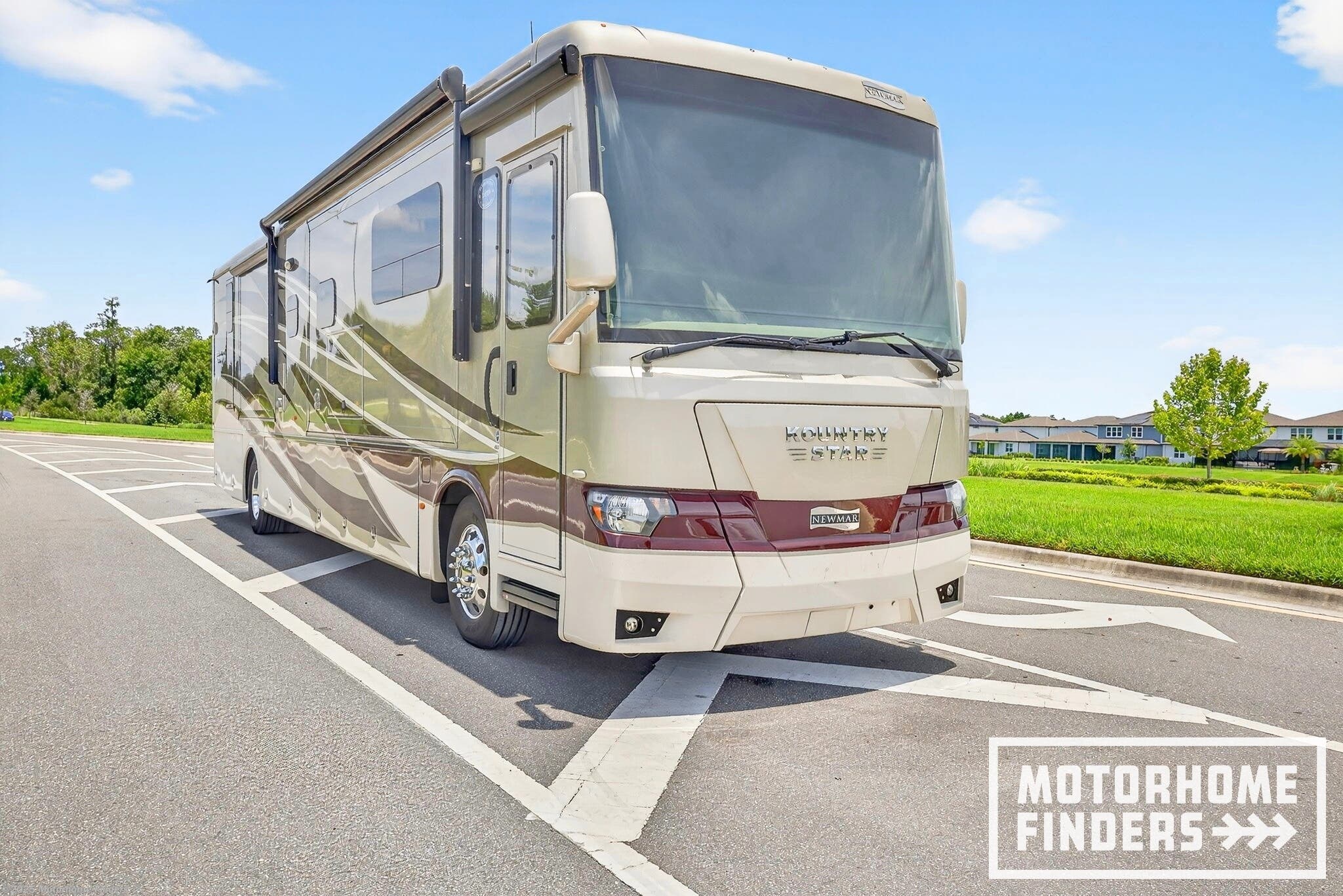 Call now about this 2021 Newmar Kountry Star 4037! 2021 Newmar Kountry Star 4037 - Used Diesel Pusher For Sale by Motorhome Finders in Land O Lake, Florida features Skylight, CO Detector, Generator, Side View Cameras, Refrigerator