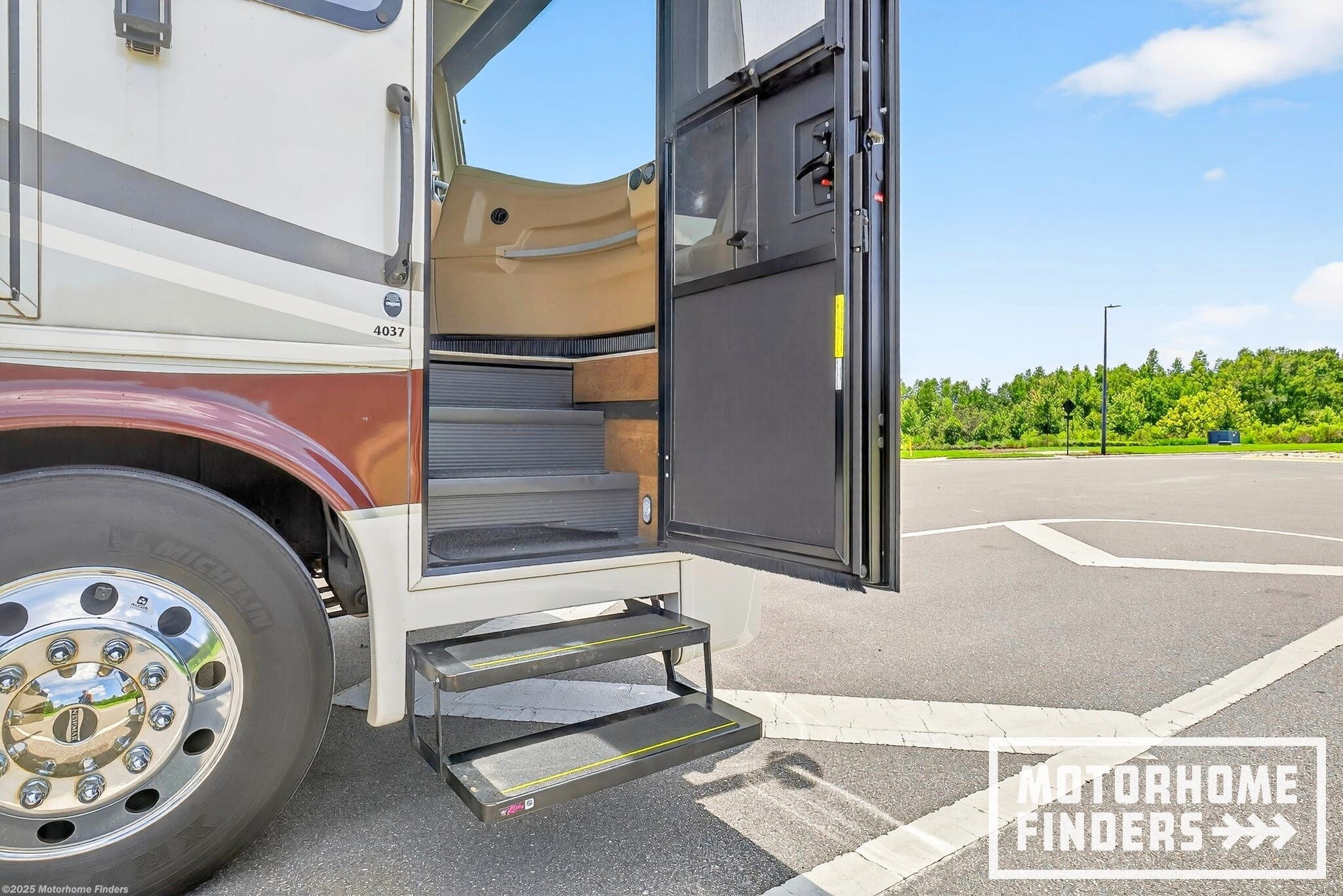 Contact us now about this 2021 Newmar Kountry Star 4037! 2021 Kountry Star 4037 by Newmar from Motorhome Finders in Land O Lake, Florida
