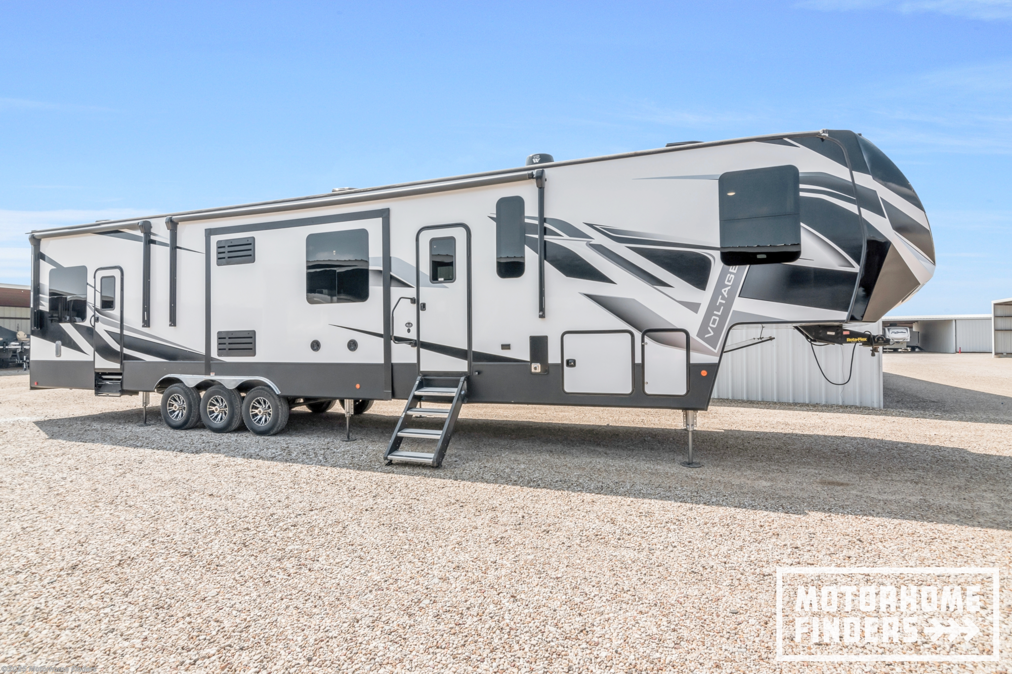 Email now about this 2021 Dutchmen Voltage 4225! Used 2021 Dutchmen Voltage 4225 available in Cleburne, Texas