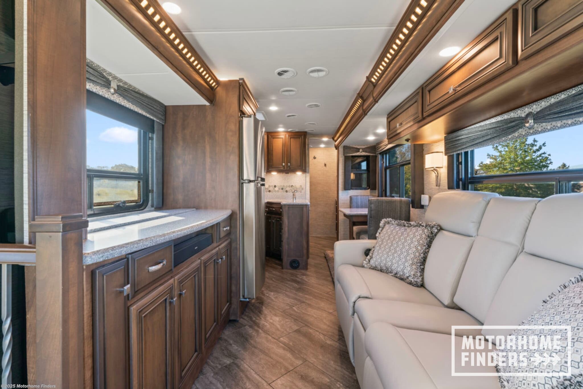 Used 2019 Newmar Bay Star 3414 available in Yorktown, Indiana
