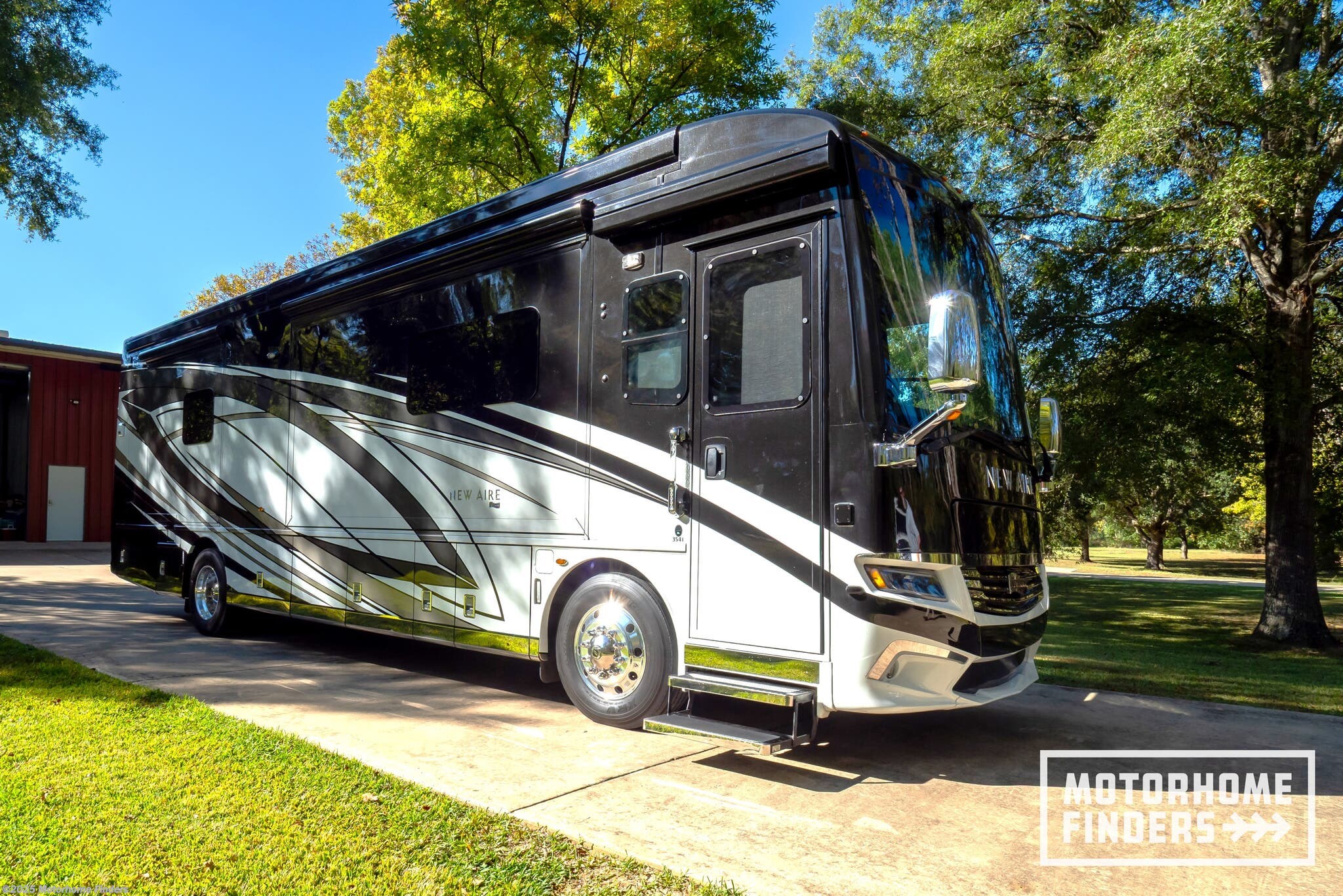 Email now about this 2021 Newmar New Aire 3541! Used 2021 Newmar New Aire 3541 available in Canton, Mississippi