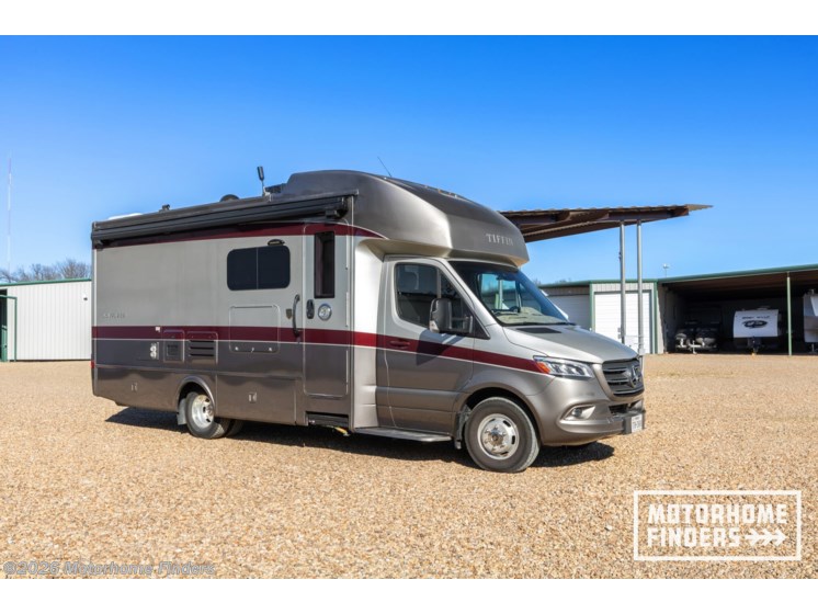Email now about this 2022 Tiffin Wayfarer 25RW! Used 2022 Tiffin Wayfarer 25RW available in Melissa, Texas