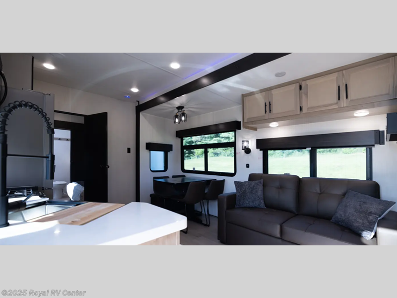 Contact us now about this 2026 Forest River Cherokee Timberwolf Black Label 39HBABL! 2026 Cherokee Timberwolf Black Label 39HBABL by Forest River from Royal RV Center in Middlebury, Indiana