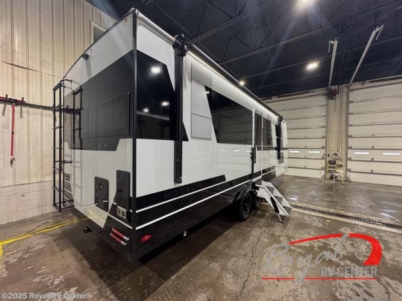 Contact us now about this 2026 Brinkley RV Model I 275! 2026 Model I 275 by Brinkley RV from Royal RV Center in Middlebury, Indiana