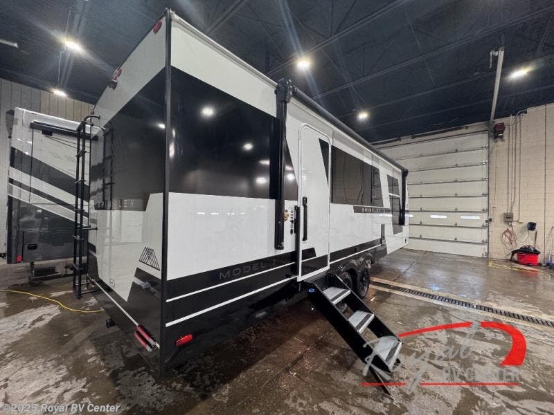 Contact us now about this 2025 Brinkley RV Model I 265! 2025 Model I 265 by Brinkley RV from Royal RV Center in Middlebury, Indiana