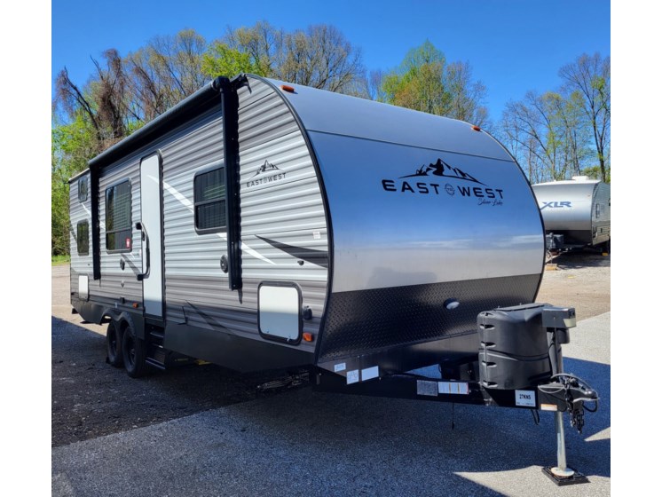 Email now about this 2020 East to West Silver Lake 27KNS! Used 2020 East to West Silver Lake 27KNS available in Madison, Ohio