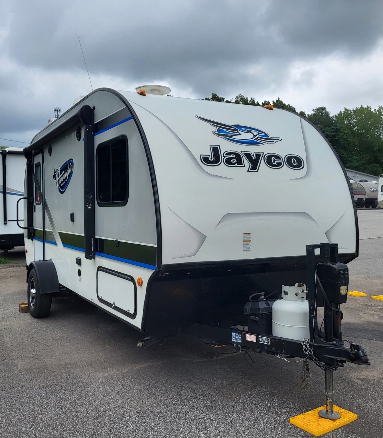 Email now about this 2017 Jayco Hummingbird 17RK! Used 2017 Jayco Hummingbird 17RK available in Madison, Ohio