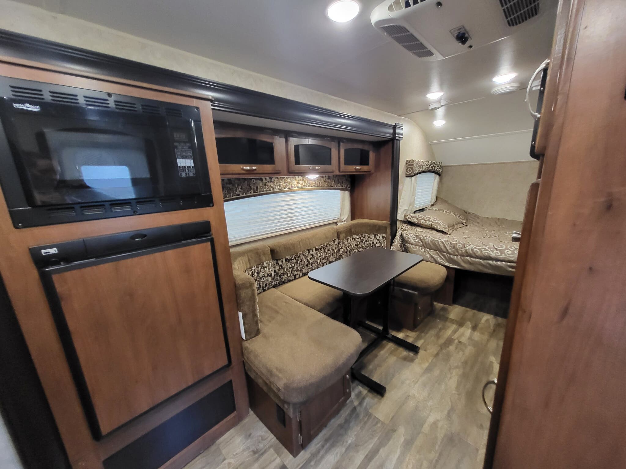 Call now about this 2017 Jayco Hummingbird 17RK! 2017 Jayco Hummingbird 17RK - Used Travel Trailer For Sale by Roughin' It Inc in Madison, Ohio