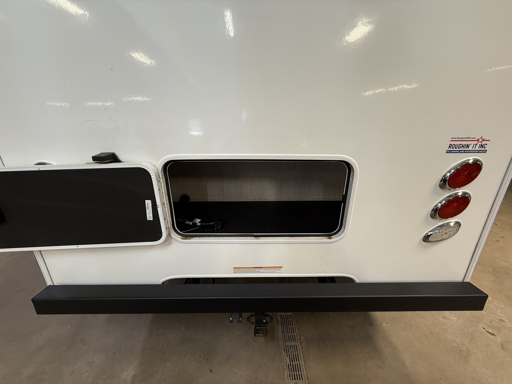 Contact us now about this 2023 Jayco Melbourne 24T! 2023 Melbourne 24T by Jayco from Roughin' It Inc in Madison, Ohio