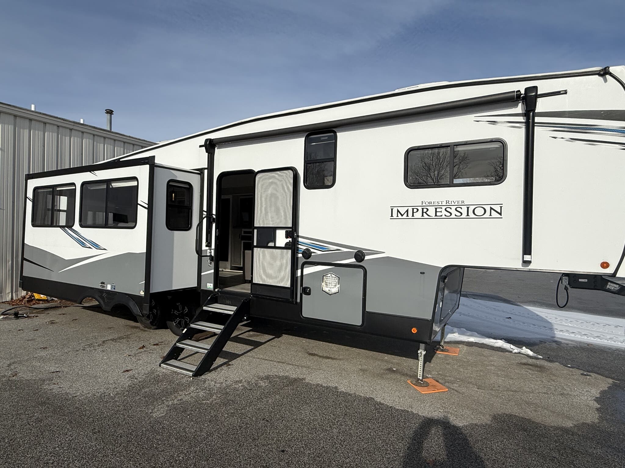 Contact us now about this 2022 Forest River Impression 270RK! 2022 Impression 270RK by Forest River from Roughin' It Inc in Madison, Ohio