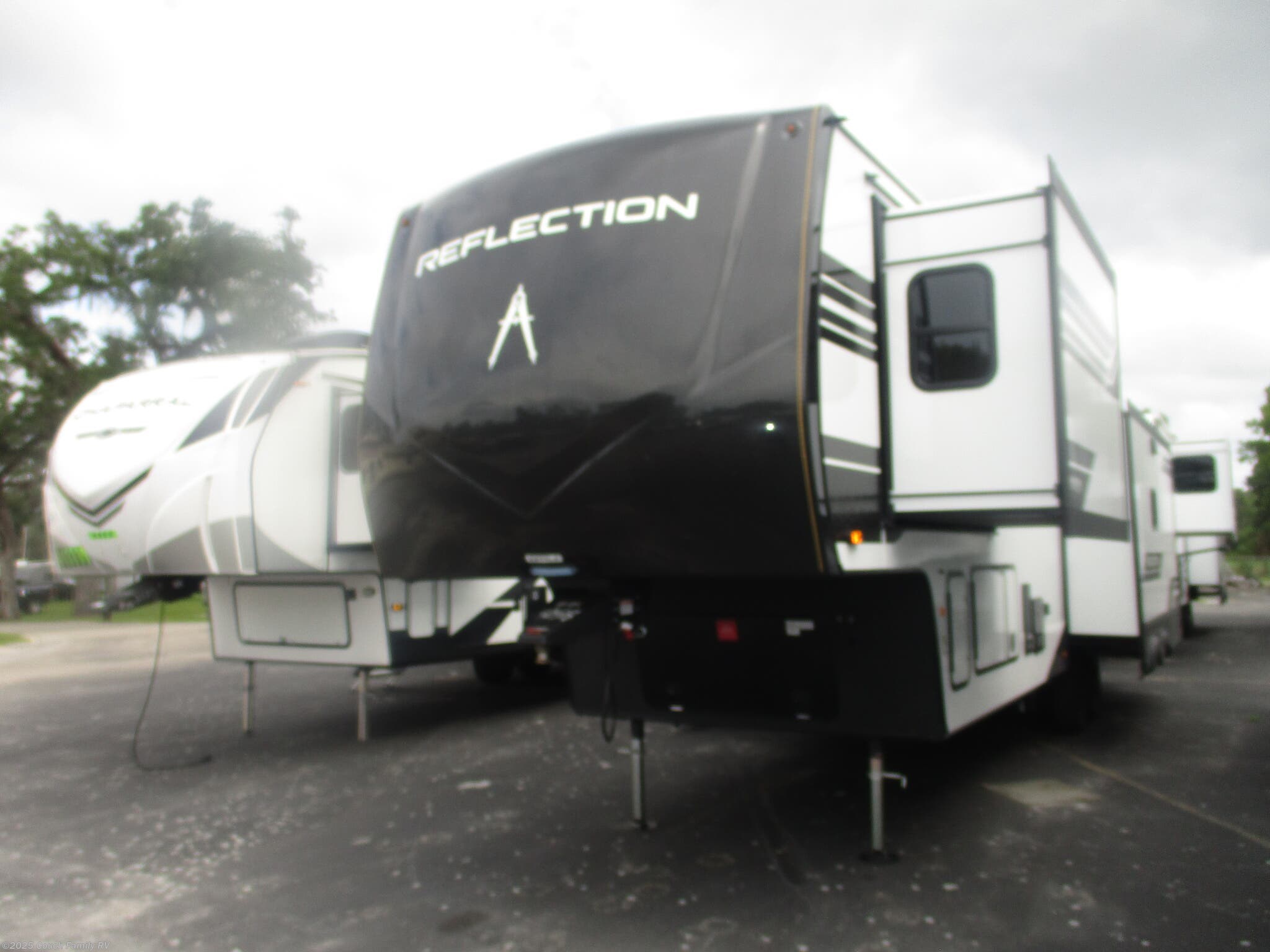 Call now about this 2026 Grand Design Reflection 337RLS! 2026 Grand Design Reflection 337RLS - New Fifth Wheel For Sale by Couch Family RV in Cross City, Florida features External Shower, CD Player, Booth Dinette, DVD Player, Shower